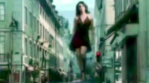 Freemont Commercial with Giantess Models in San Francisco (2009)