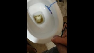 Morning Glory and Hard Piss in Wc (verified User)