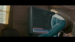 Colossal (2016) - Anne Hathaway's Denim Ass in Jeans getting up