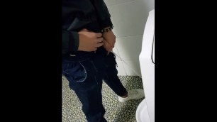 Chinese Big Cock Urinal Spy 14